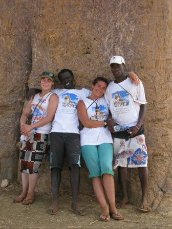 Nos amis devant un baobab