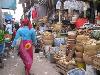 Adama fait le marché